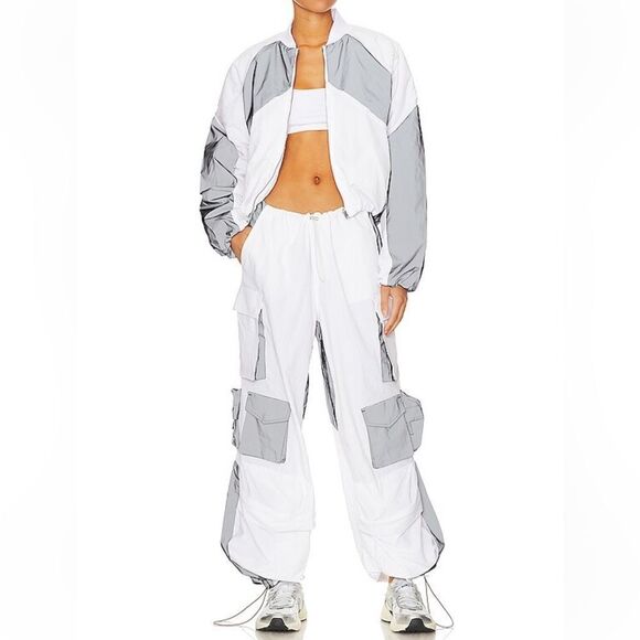 NWT AFRM Etienne Cargo Pant White Grey nylon techno loose fit Revolve L - Picture 4 of 9